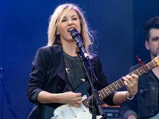 Liz Phair & Sleater-Kinney